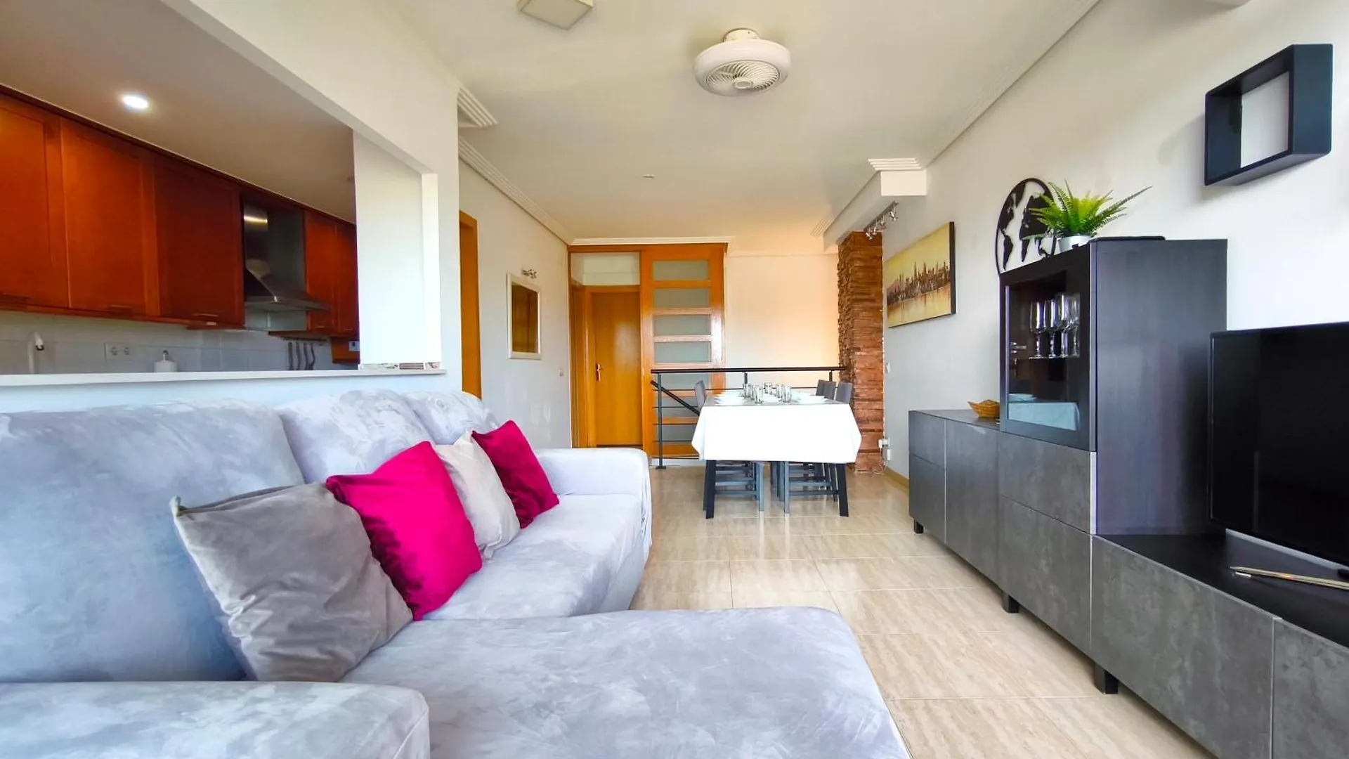 Duplex Con Piscina En Rubi Apartment